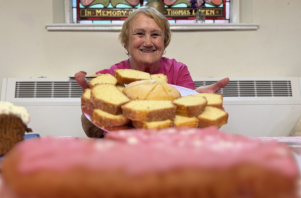 PICTURE GALLERY: Pink, pink and more pink for cancer charity 